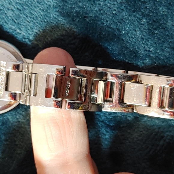 Virginia Silver Quartz Fossil Watch With Crystal Accents - Picture 7 of 15